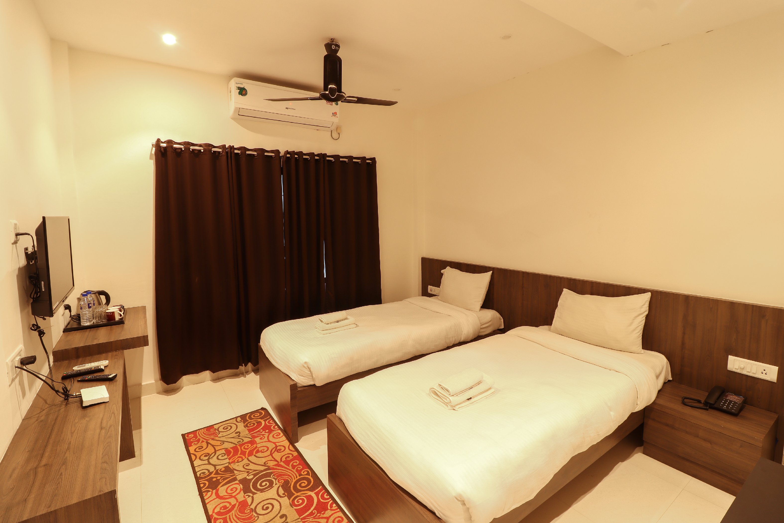 Comfort Hotel,Dibrugarh Room Type - Deluxe Rooms