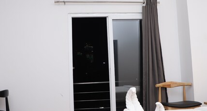 Hotel Aarkay Palace Room Type - Deluxe Room With Swimming Pool Access