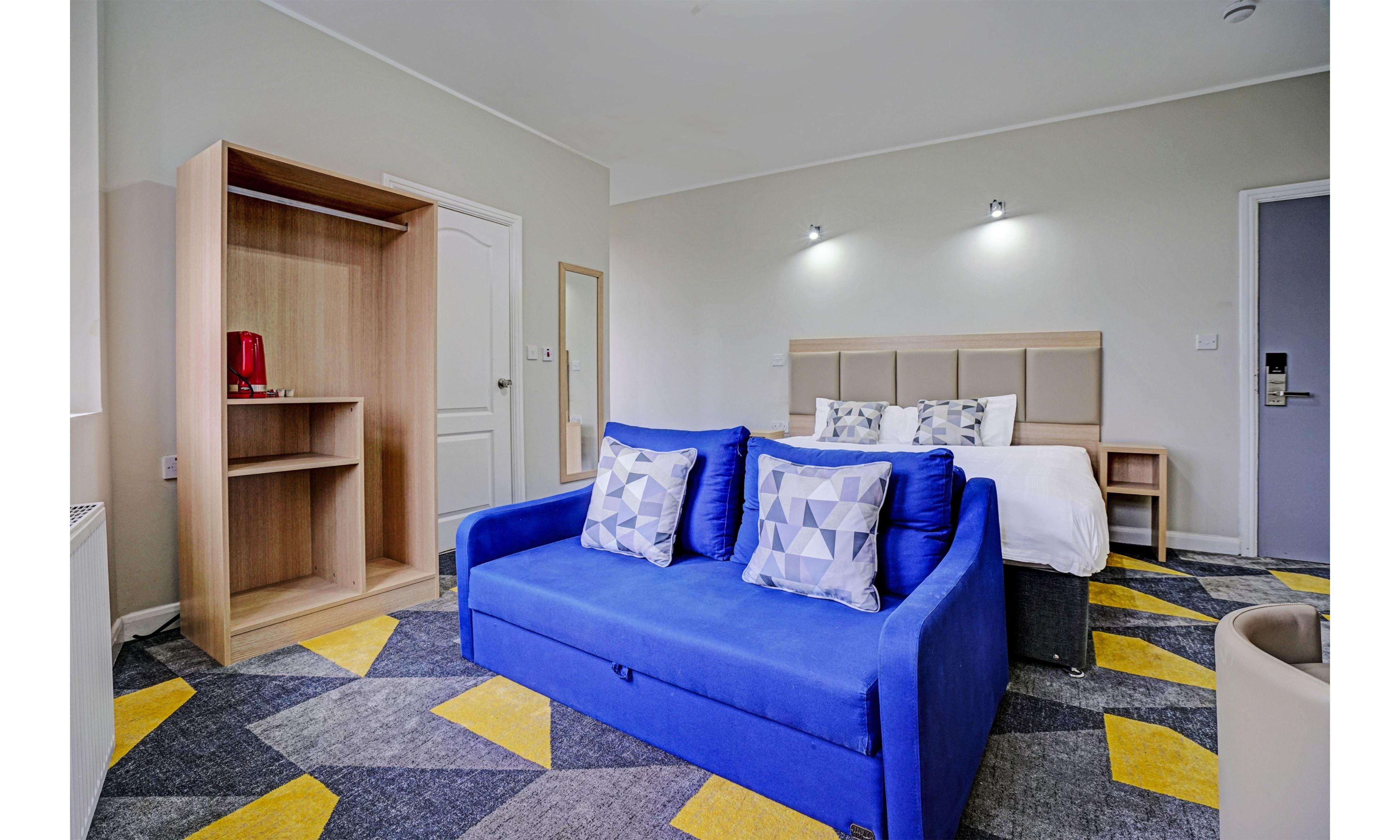 OYO Weaste Hotel - Tap to explore photos