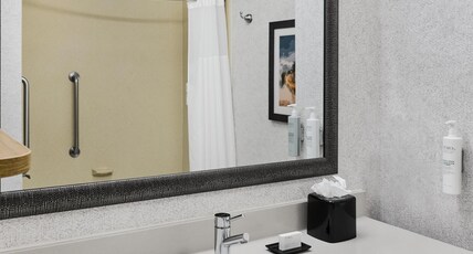 Hampton Inn Vernon Room Type - 2 QUEEN BEDS NONSMOKING