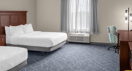 Hampton Inn & Suites - Coconut Creek, FL Room Type - 2 QNS ACCESSIBLE W TUB NS