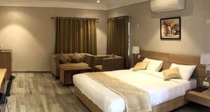 Desi Thath Resort Room Type - Luxury Cottage