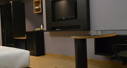 VELVET GREY Room Type - Premium Room with Balcony