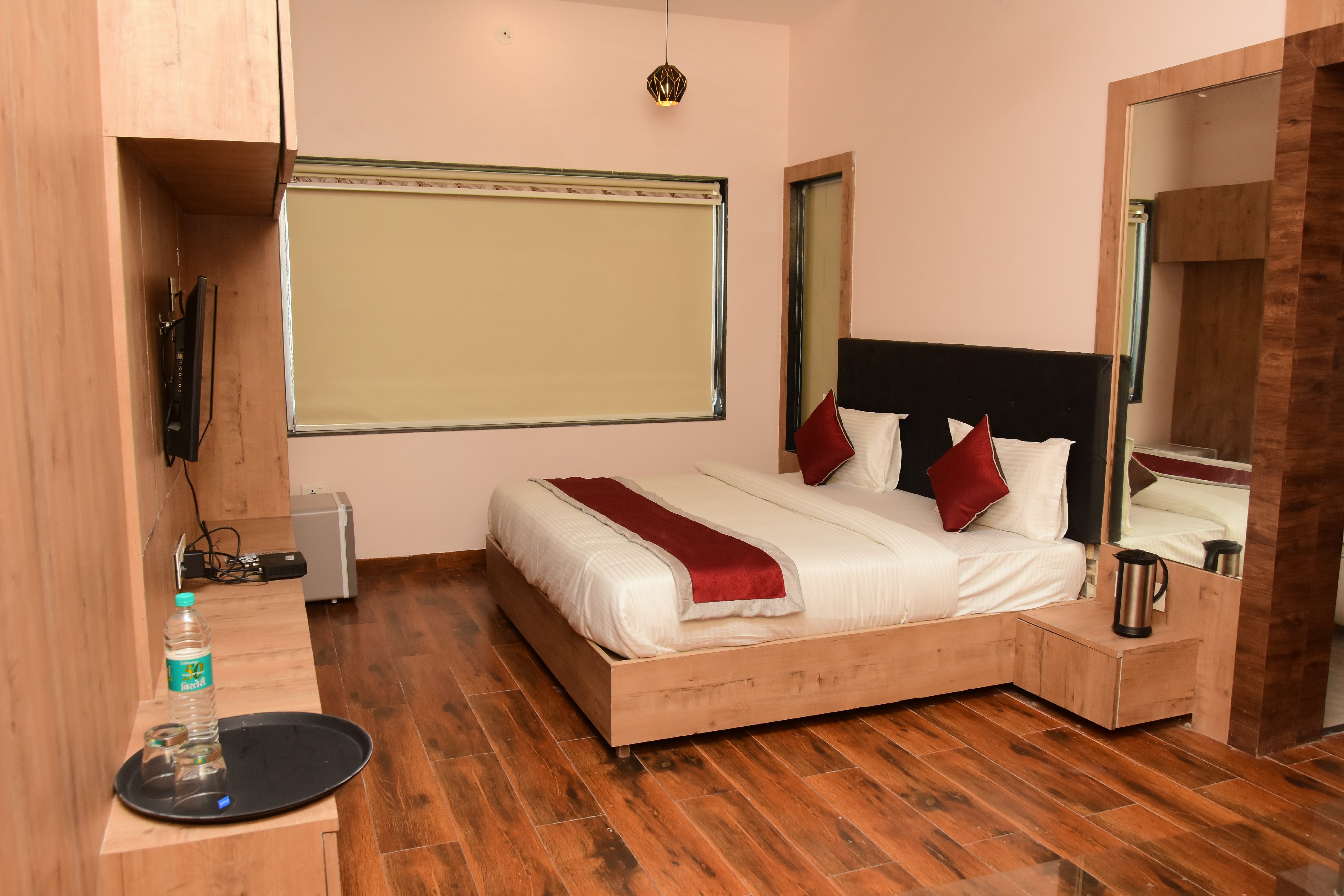 Hotel Shakun Room Type - Suite Room