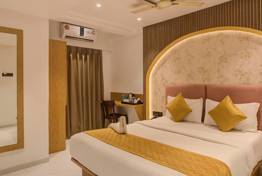 Hotel Malad Inn