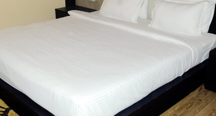 HOTEL R KRISH DAKSH - HOTEL Room Type - Deluxe Room