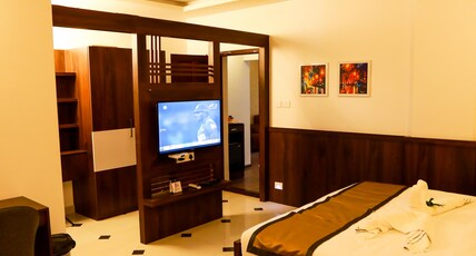 EMPEROR Room Type - Suite