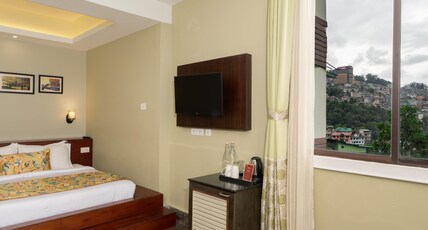 Summit North Star Hotel (with Swimming Pool) Room Type - Honeymoon Suite with Valley View
