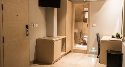 Cholaa Dynasty - A Bergamont Hotel Room Type - Business Class Room