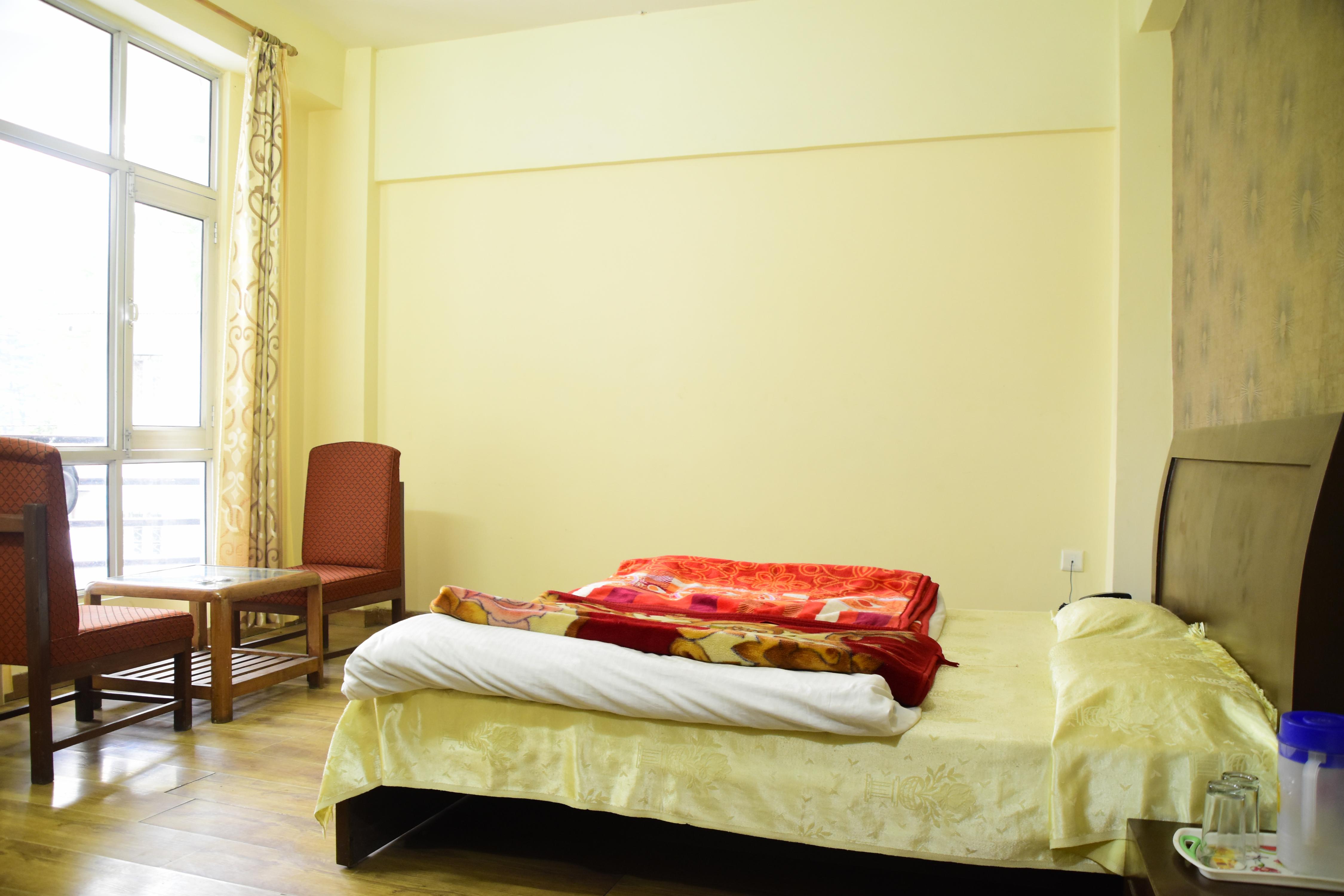 GMVN Hotel Dhanaulti Heights New - Tap to explore photos