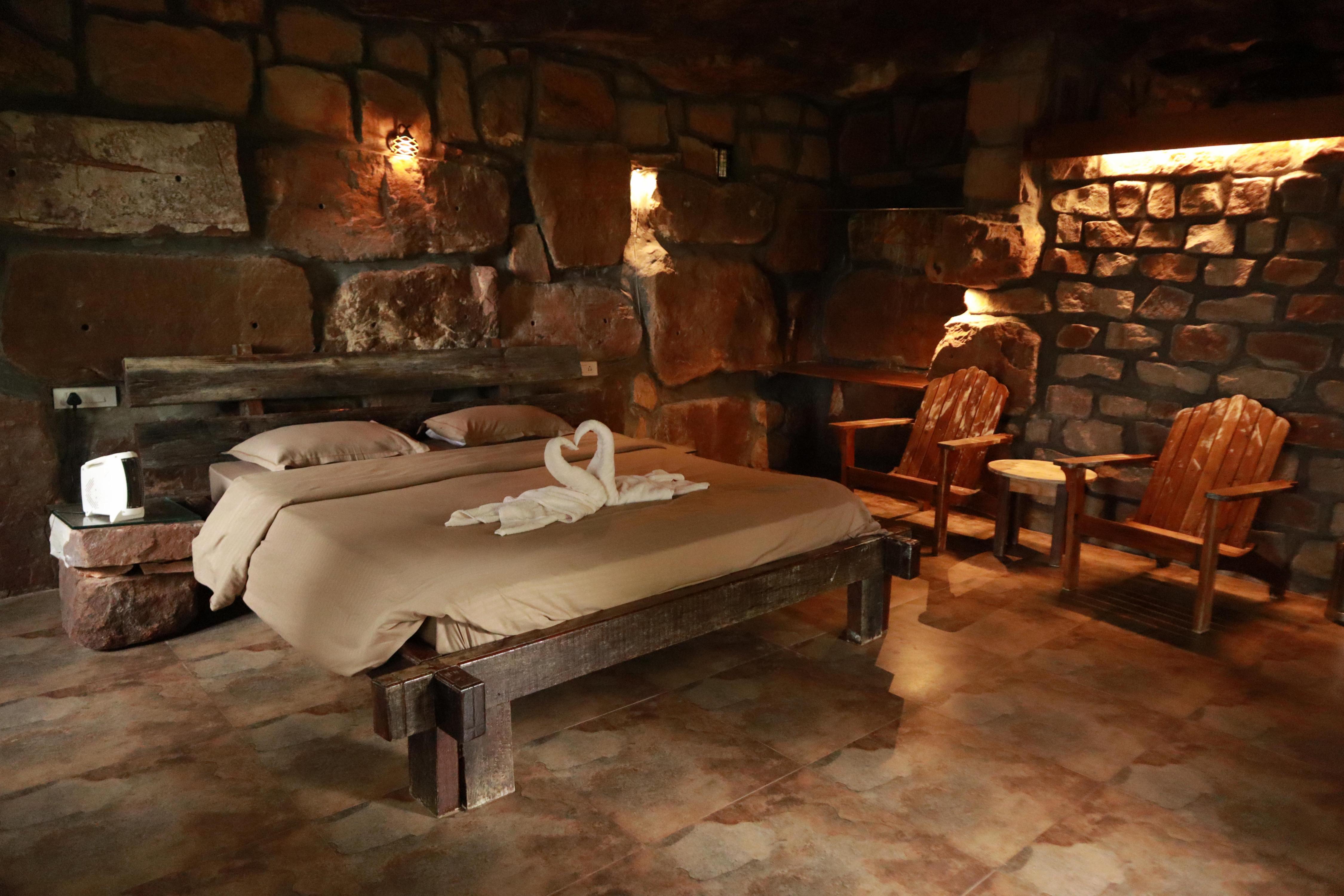SHATAVARI ECO RESORTS Room Type - Cave Cottage