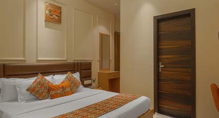 Hotel Heaven View - 50 m From Golden Temple Room Type - LUXURY QUEEN SUITE