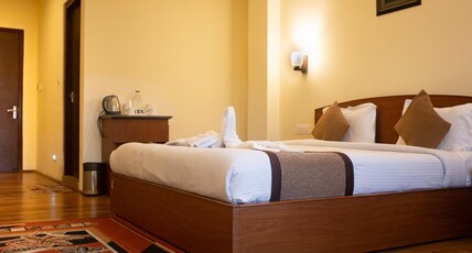 Parasol Norling Hotel & Spa Room Type - Classic Non-View Room