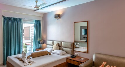 The Pikus Inn Room Type - Pool View Room