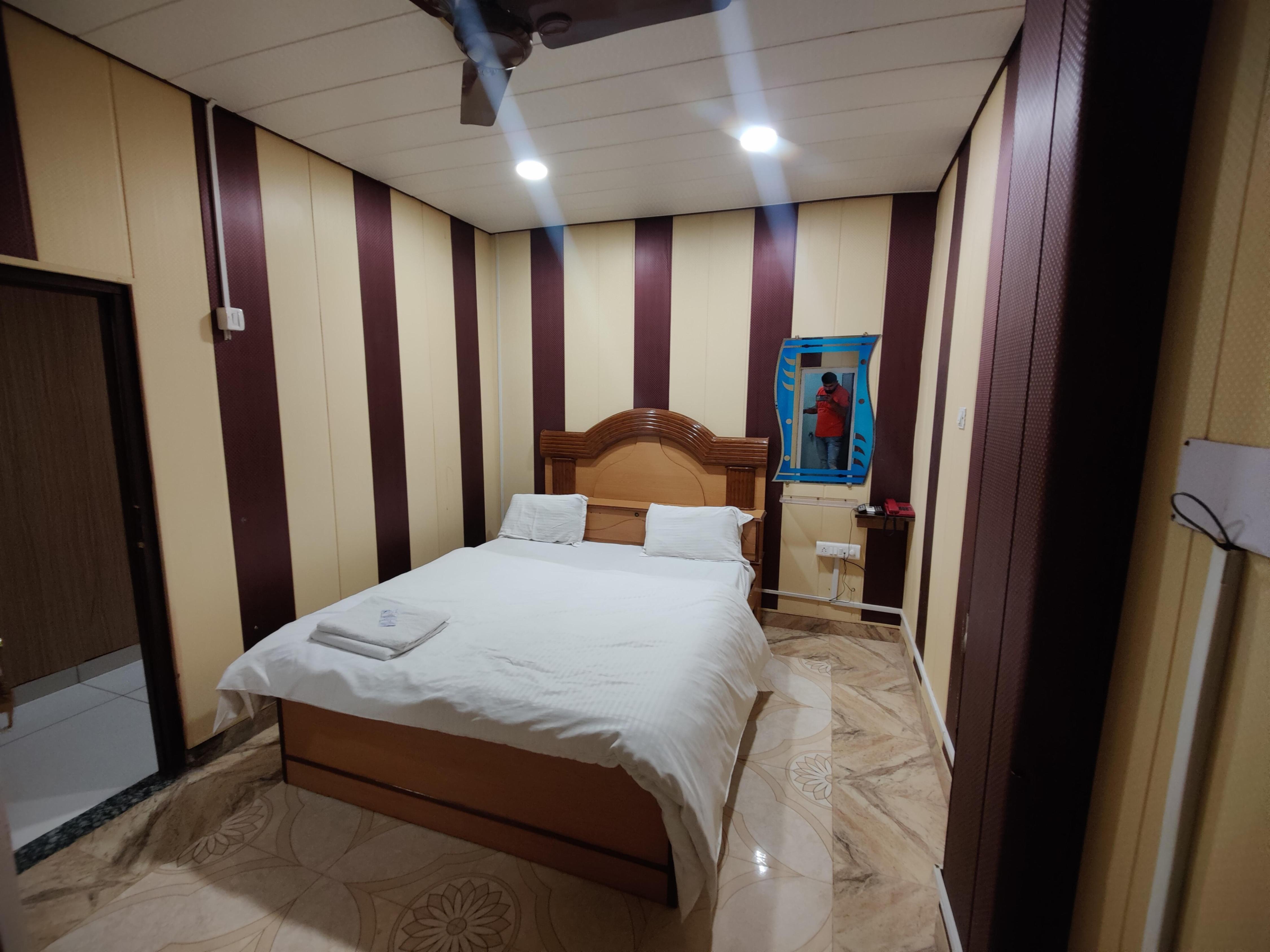 Happy Day Hotel Room Type - BUDGET DOUBLE ROOM