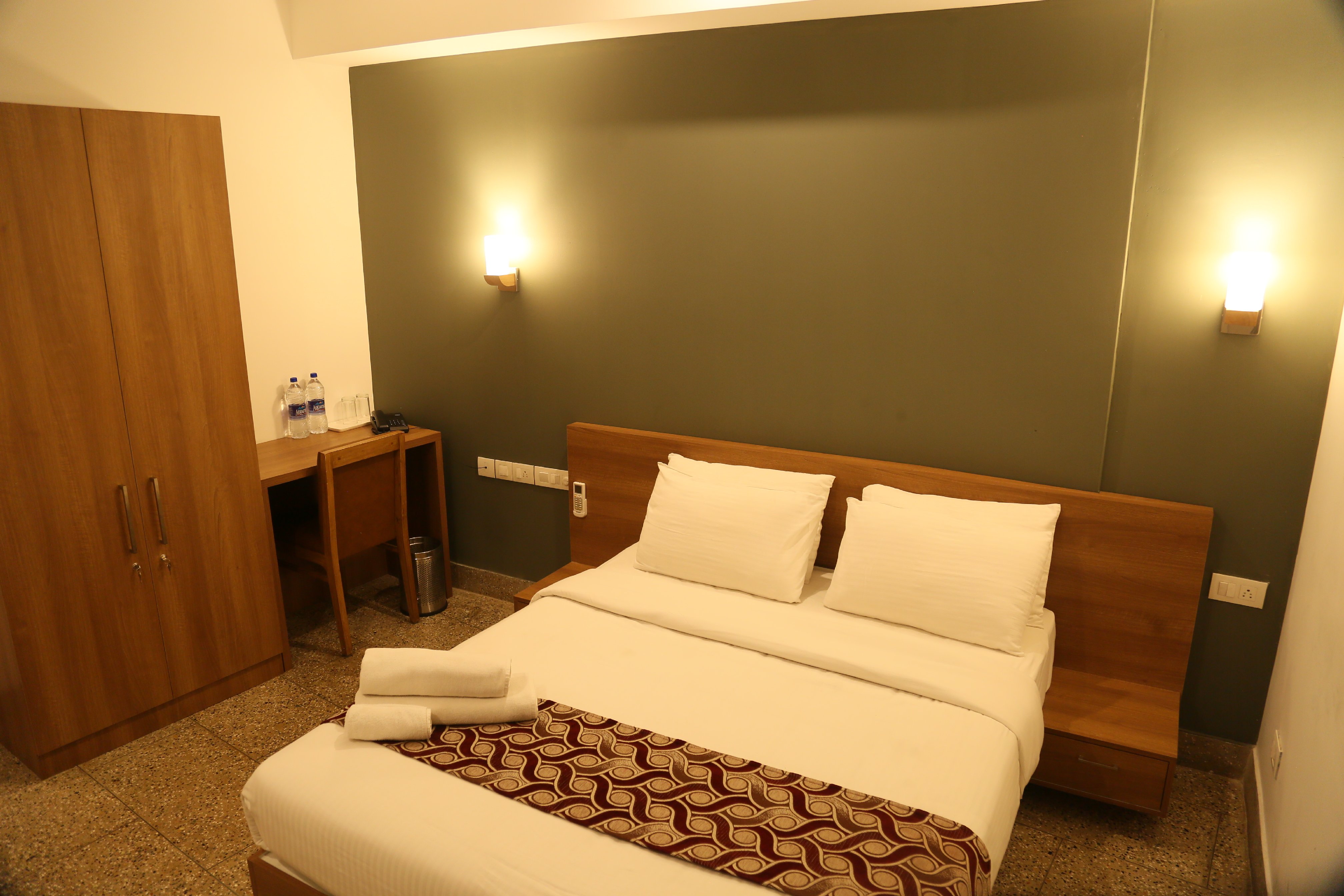 Hotel Omkara Room Type - Standard Double Room Non A/C