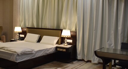 HOTEL THE GRAND TULSI - 500m FROM RAILWAY STATION Room Type - SUITE ROOM HOTEL THE GRAND TULSI - 500m FROM RAILWAY STATION Room Type - SUITE ROOM