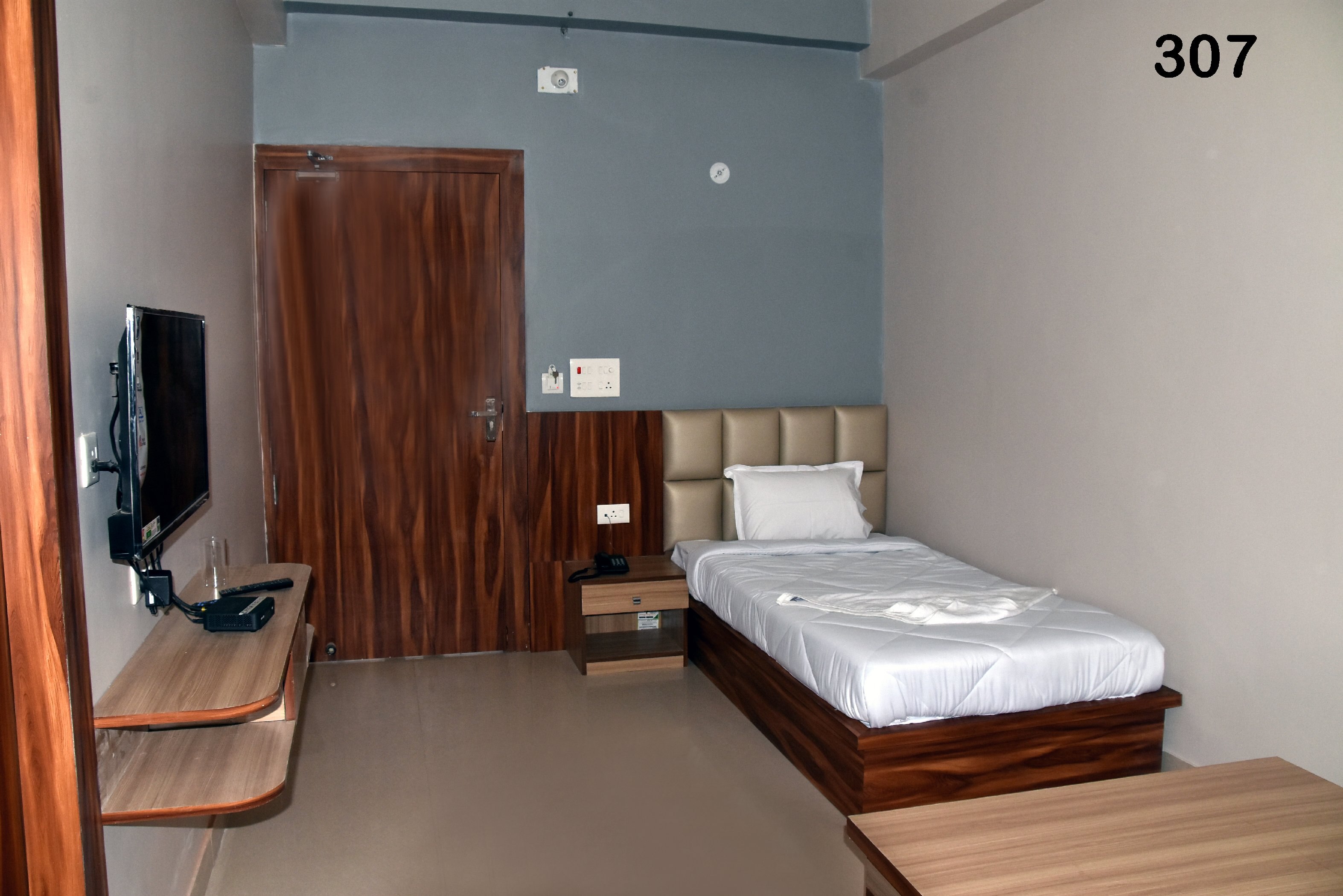 Hotel Anjana, Deoghar - Tap to explore photos