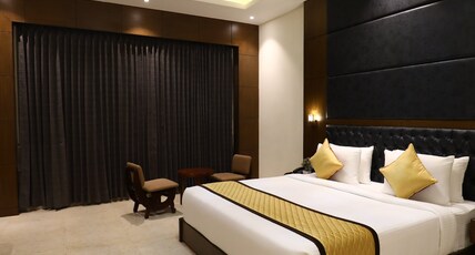 Mayuraa Residency | Rooms & Caretaker Room Type - Suite Room