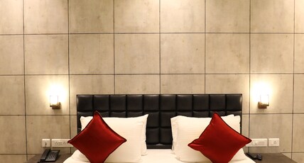 Mayuraa Residency | Rooms & Caretaker Room Type - Deluxe Room