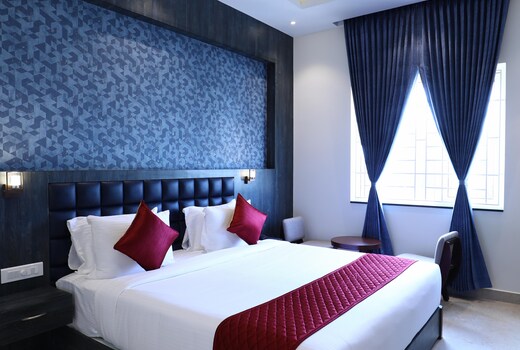 Mayuraa Residency | Rooms & Caretaker