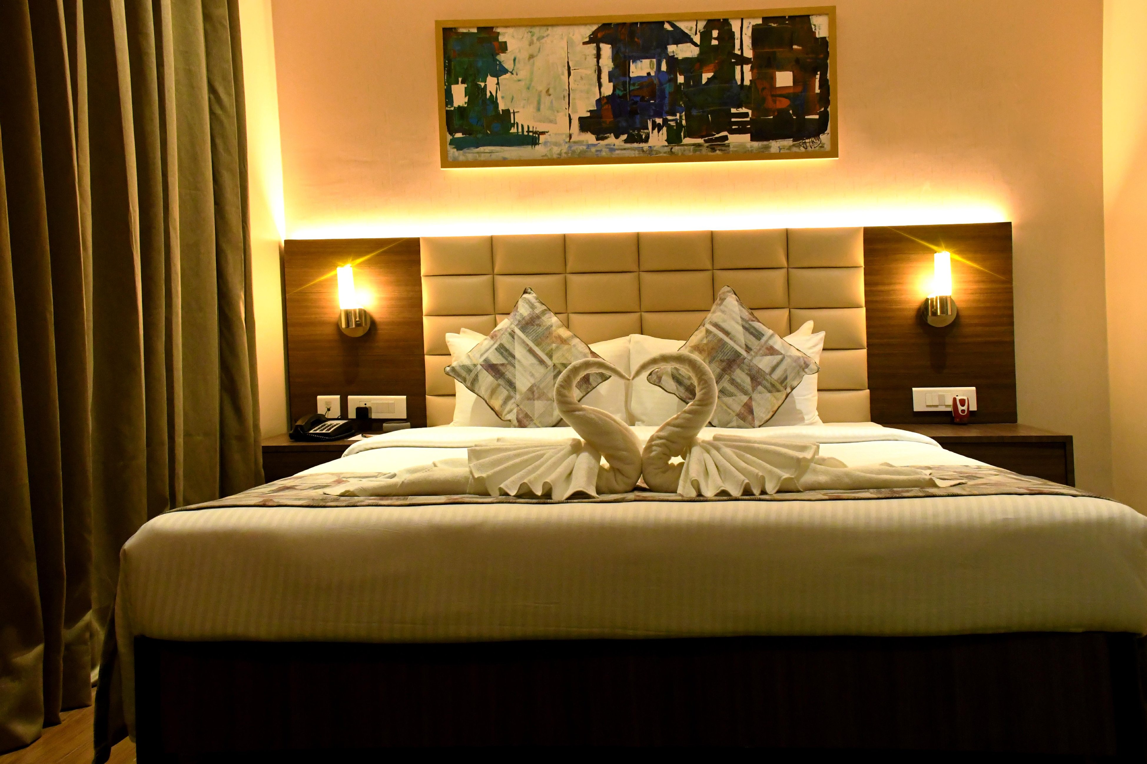 The Lynq Aero - A Corporate Boutique Hotel - Tap to explore photos