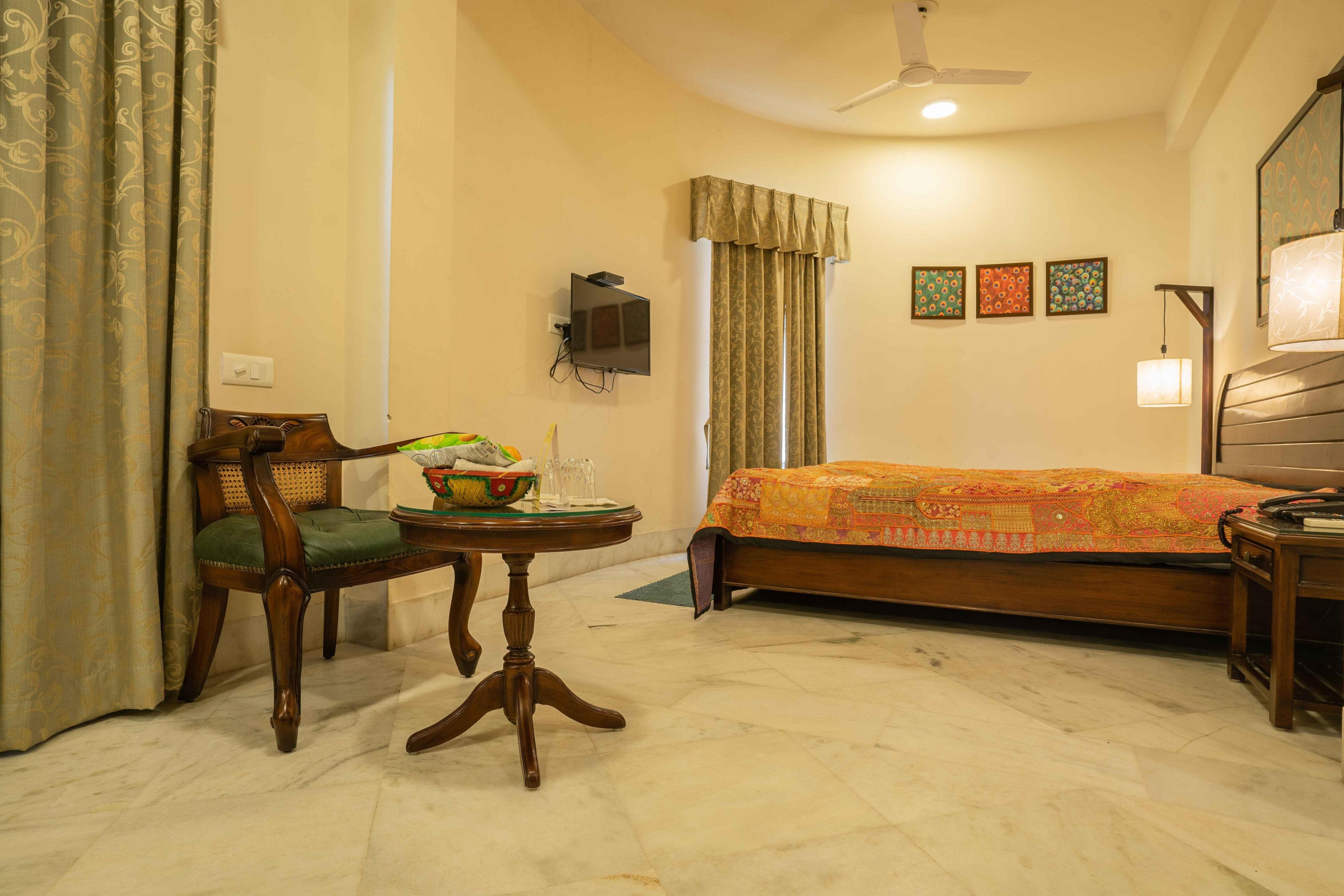 Tripli Hotels Shambhu Villas - Tap to explore photos