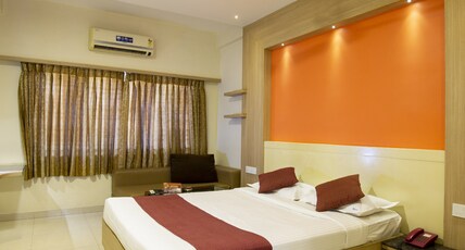 Hotel Thaai (Near Railway Station ) Room Type - Super Deluxe Hotel Thaai (Near Railway Station ) Room Type - Super Deluxe