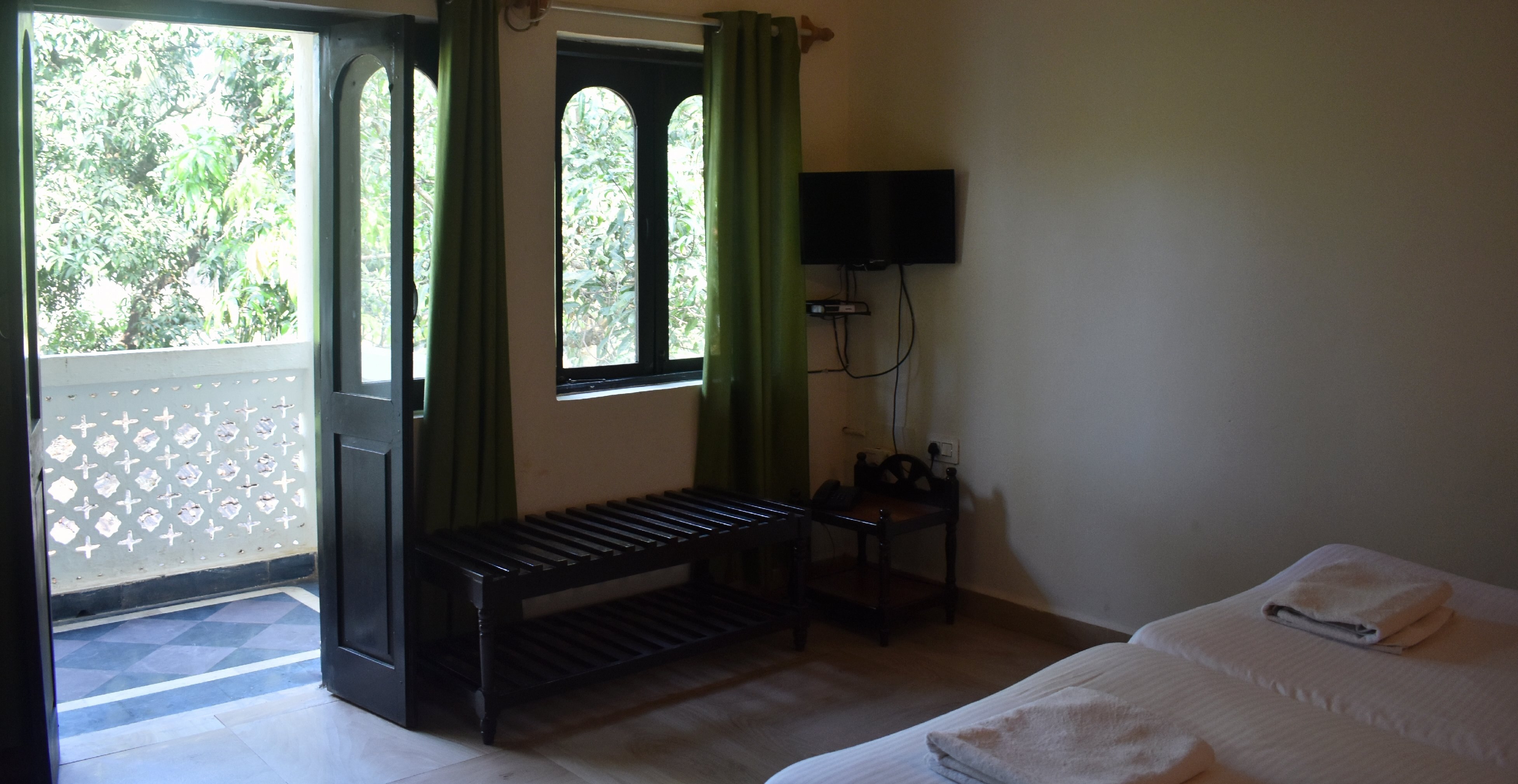 La Petite Homestay | Room & Caretaker - Tap to explore photos