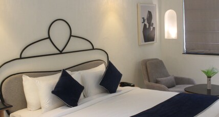 Ramee Royal Resort & Spa Room Type - Executive Room with Bath Tub