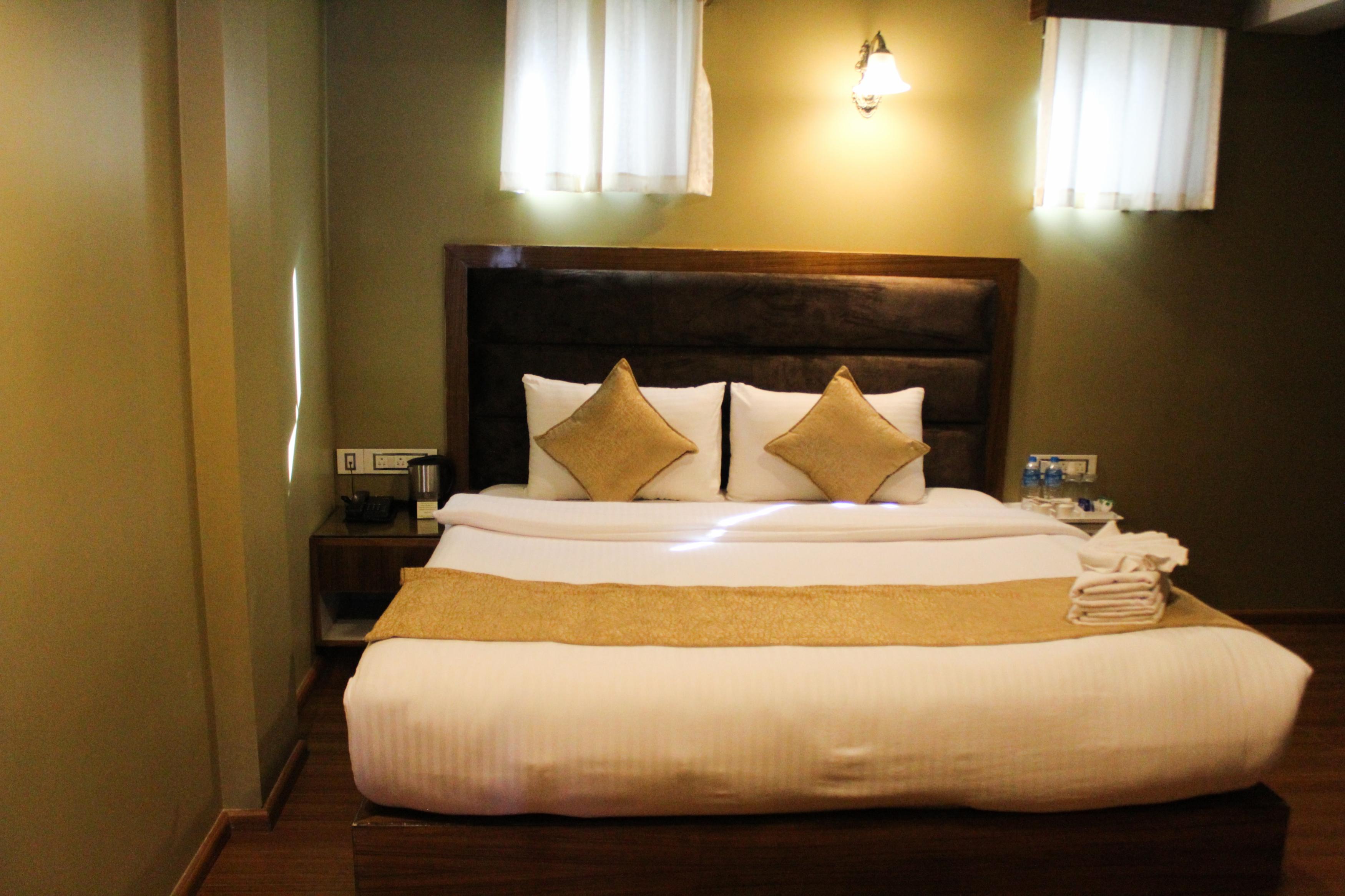 The Heritage Homestay, 15 mins from Chawk Bajar - Tap to explore photos