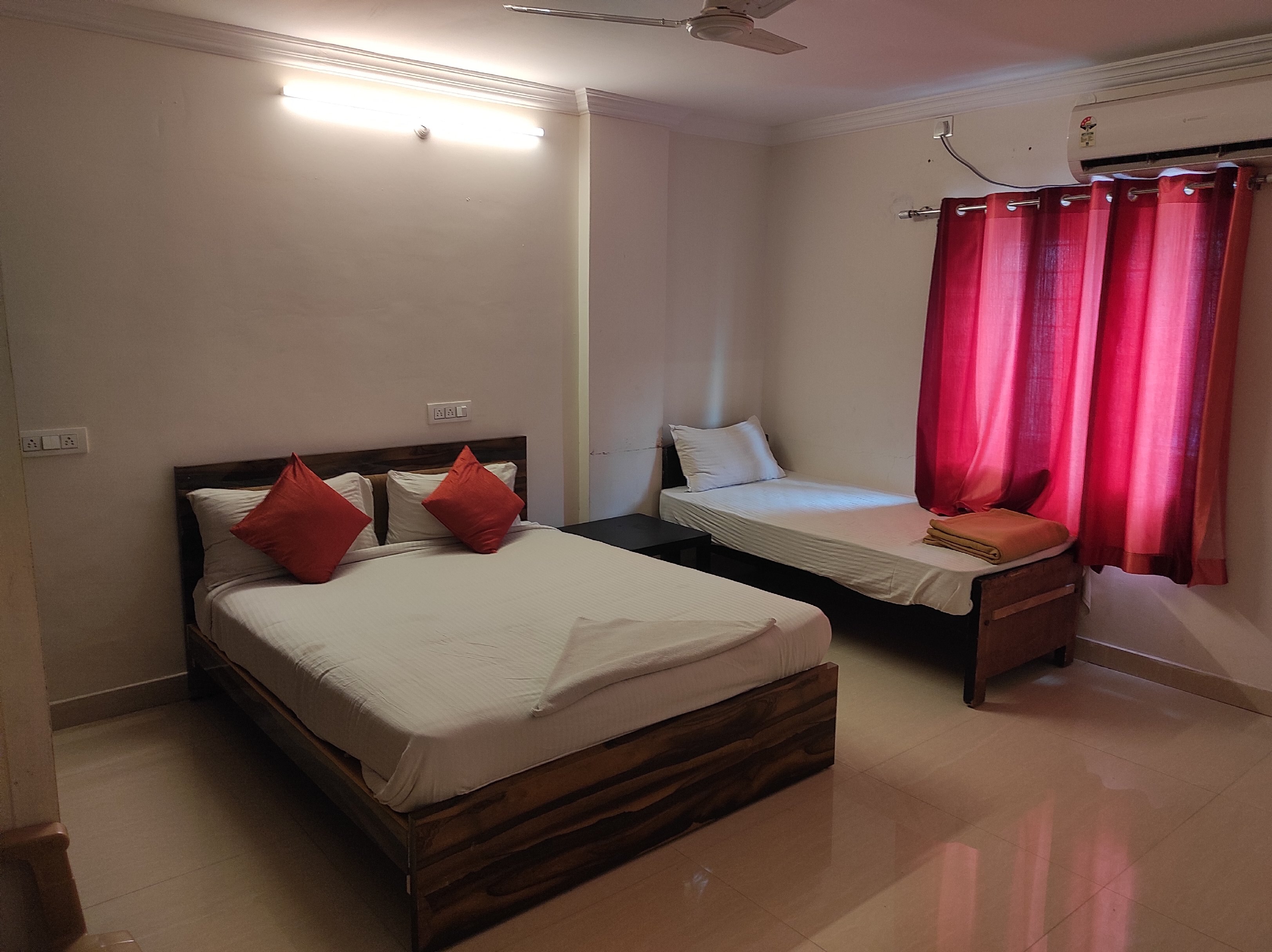 Prasad Luxury Room's - Tap to explore photos
