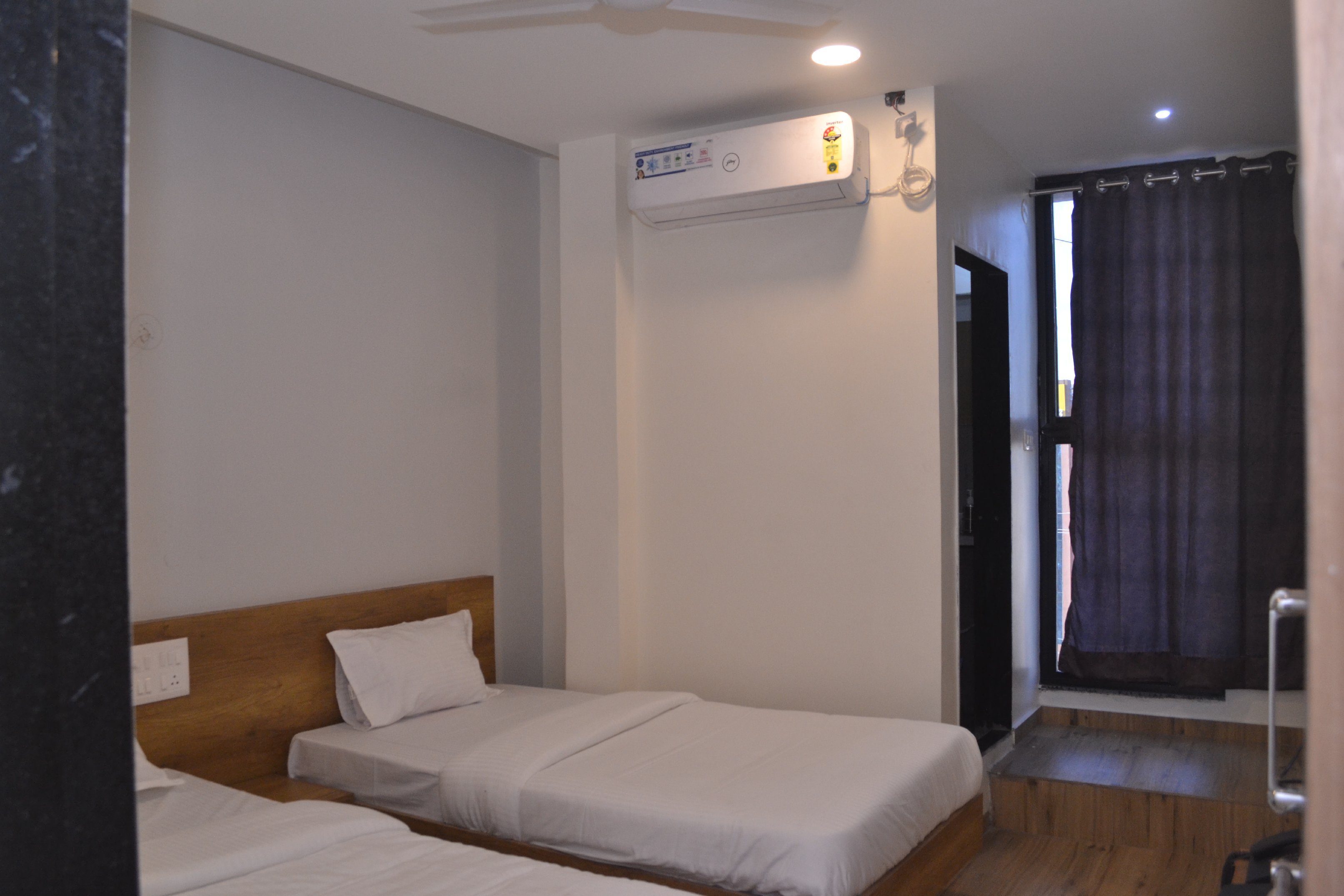 MYRA LODGE BARSHI Room Type - DOUBLE BEDROOM AC