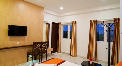 Grand Padappai Residency Room Type - Premium with Balcony Grand Padappai Residency Room Type - Premium with Balcony