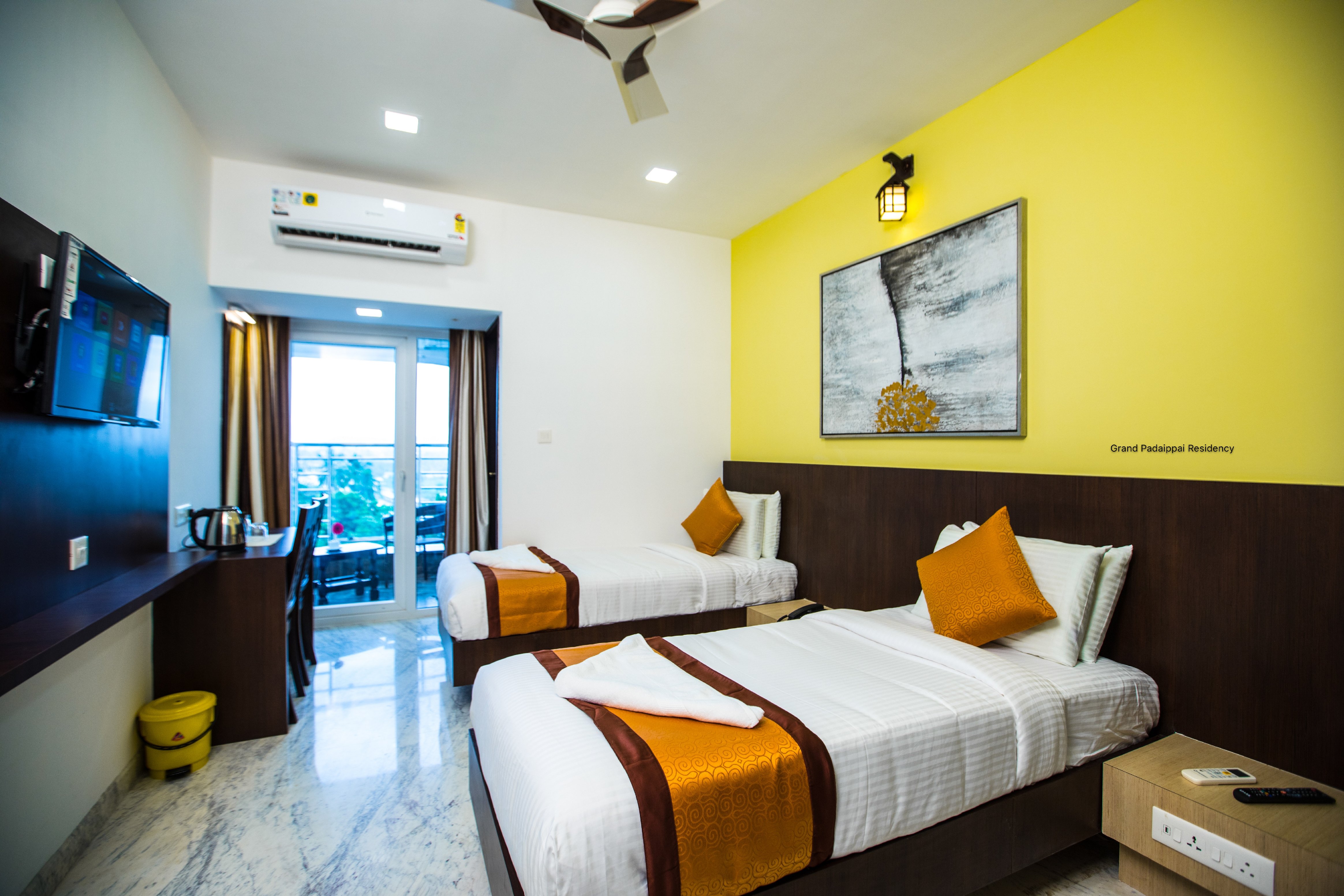 Grand Padappai Residency Room Type - Twin Share with Balcony