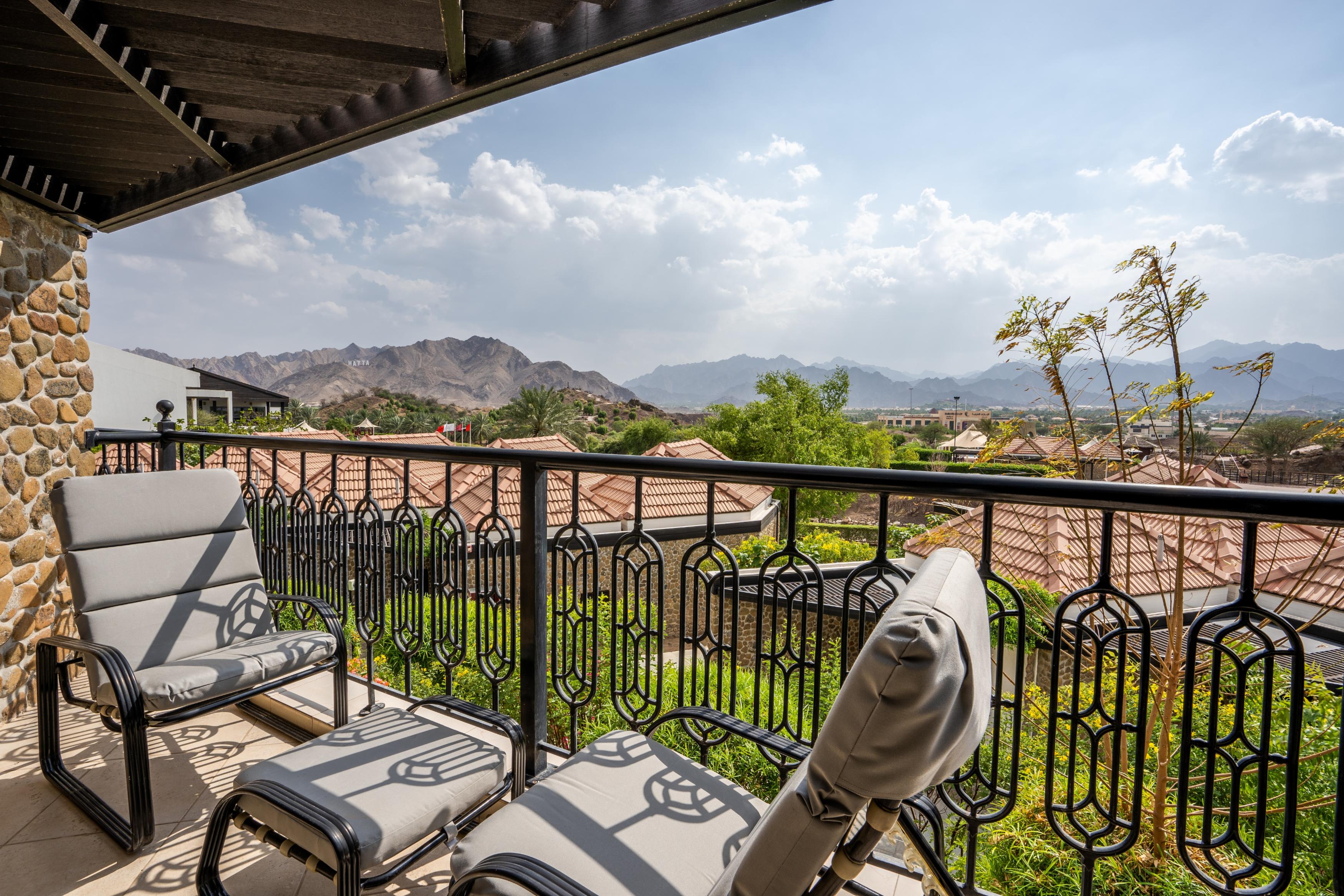 JA Hatta Fort Hotel - Tap to explore photos