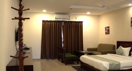 Shubham Grand Premium || Near KIIT, DLF Cyber City & Infocity|| Room Type - Deluxe Room