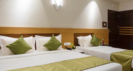 Vanusa Residency Room Type - Junior Suite Room  (1 King bed and 1 Single bed)
