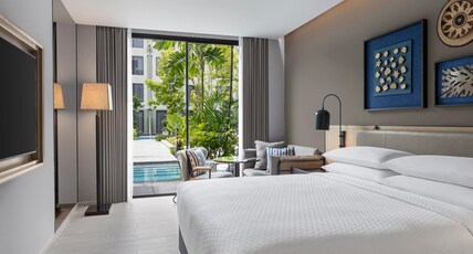 Four Points by Sheraton Phuket Patong Beach Resort Room Type - Guest room, 1 King, Ground floor, Pool access, Terrace Four Points by Sheraton Phuket Patong Beach Resort Room Type - Guest room, 1 King, Ground floor, Pool access, Terrace