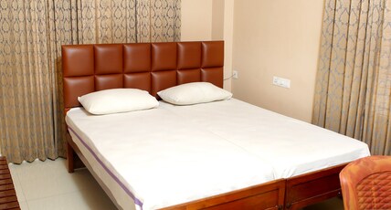 SAMGAMAM TOURIST HOME Room Type - Standard Duplex Non AC 