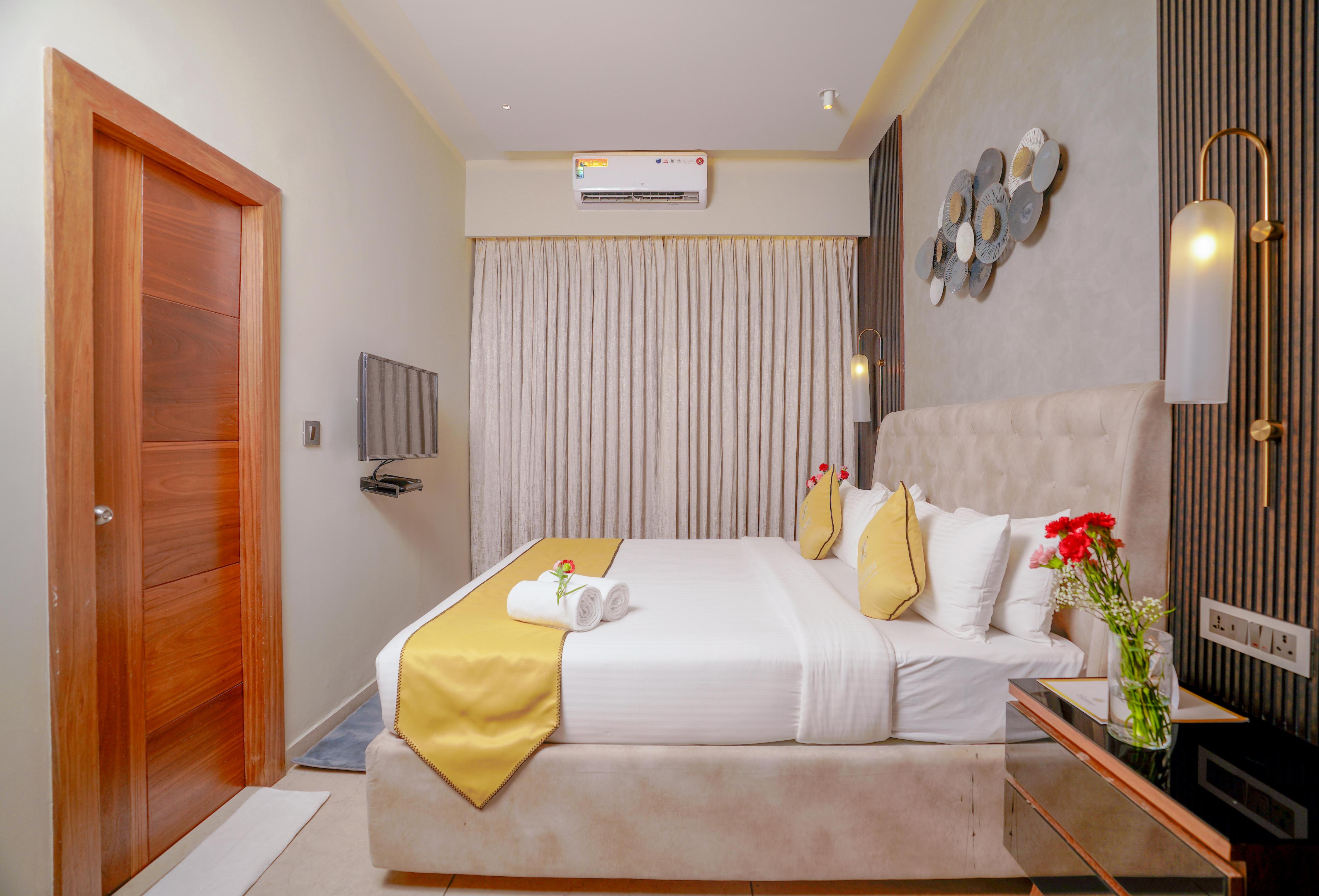 Lazdana Bangalore Room Type - Executive King Room