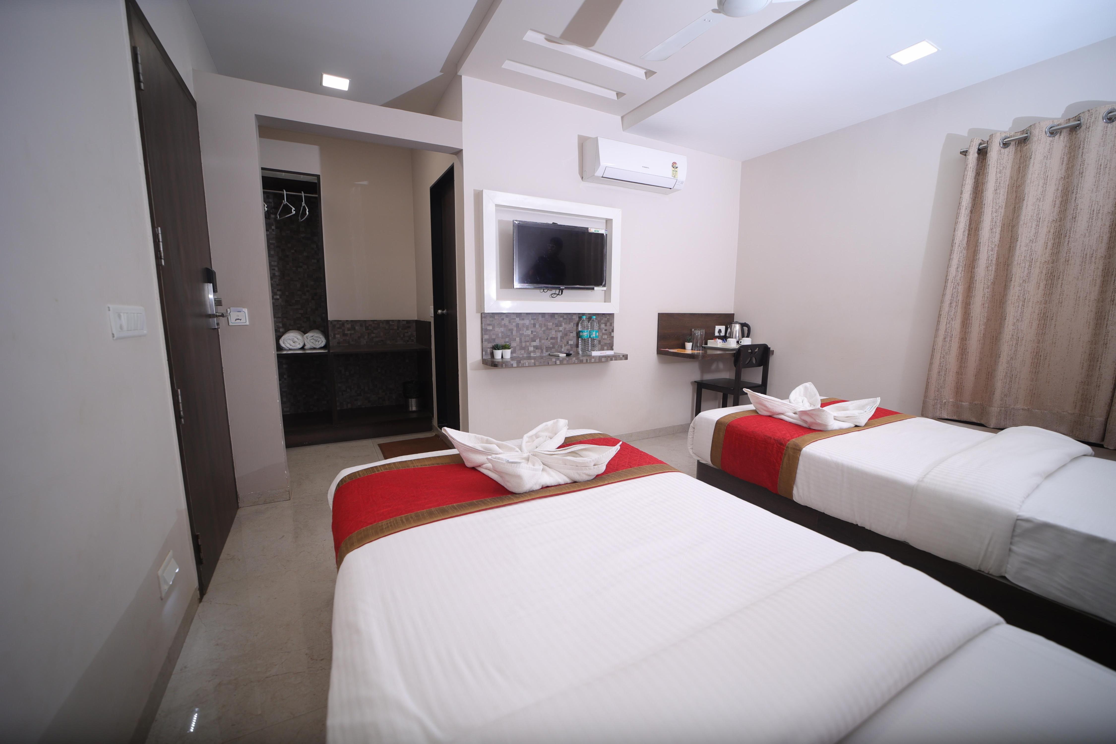 Hotel Rahul Palace Belgaum - Tap to explore photos