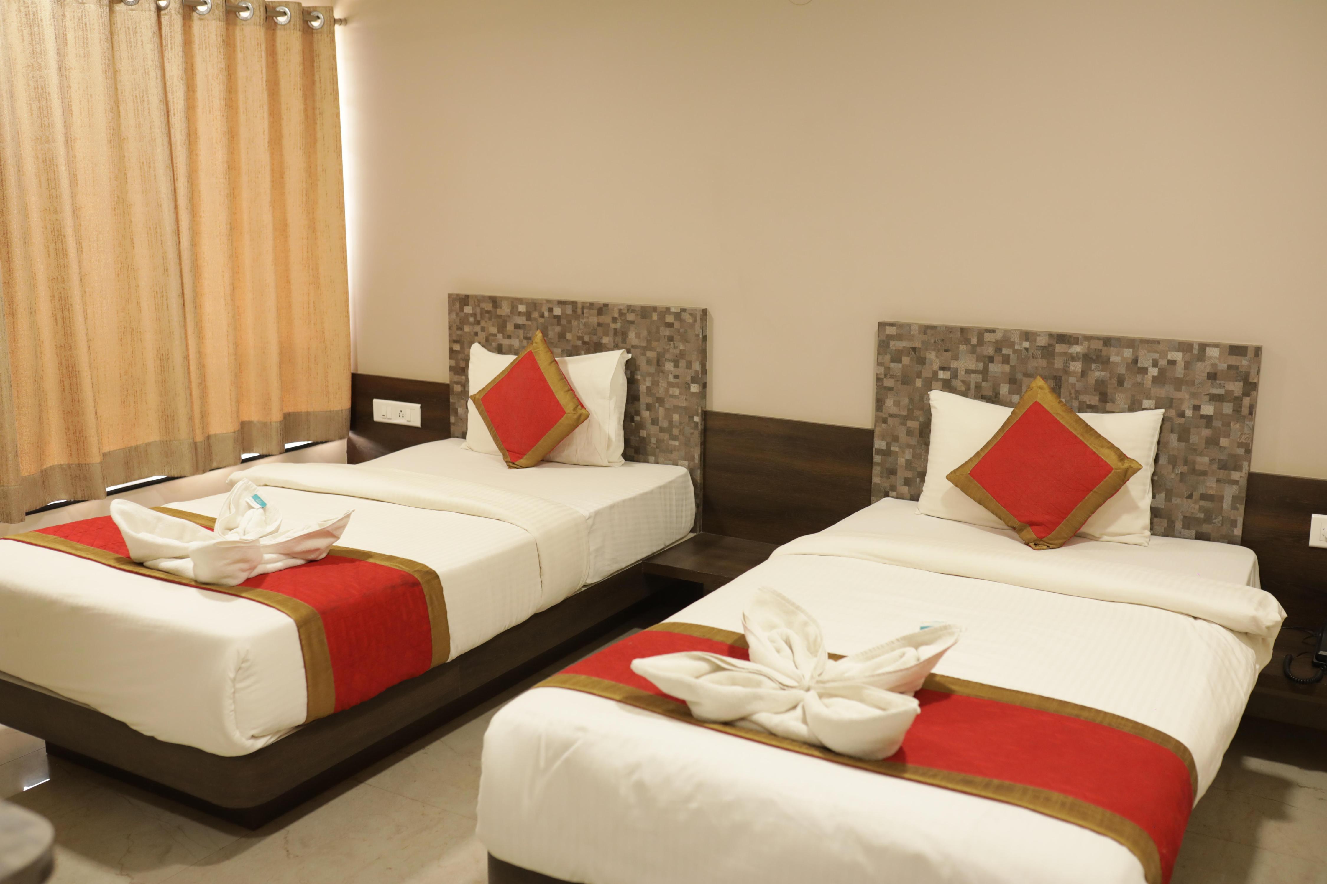 Hotel Rahul Palace Belgaum Room Type - Deluxe Twin AC Room
