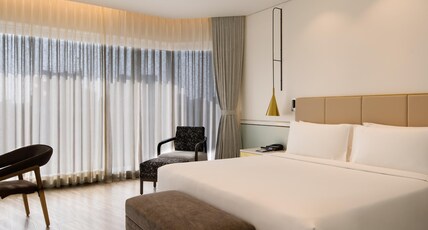 Radisson Blu Mumbai International Airport Room Type - Suite