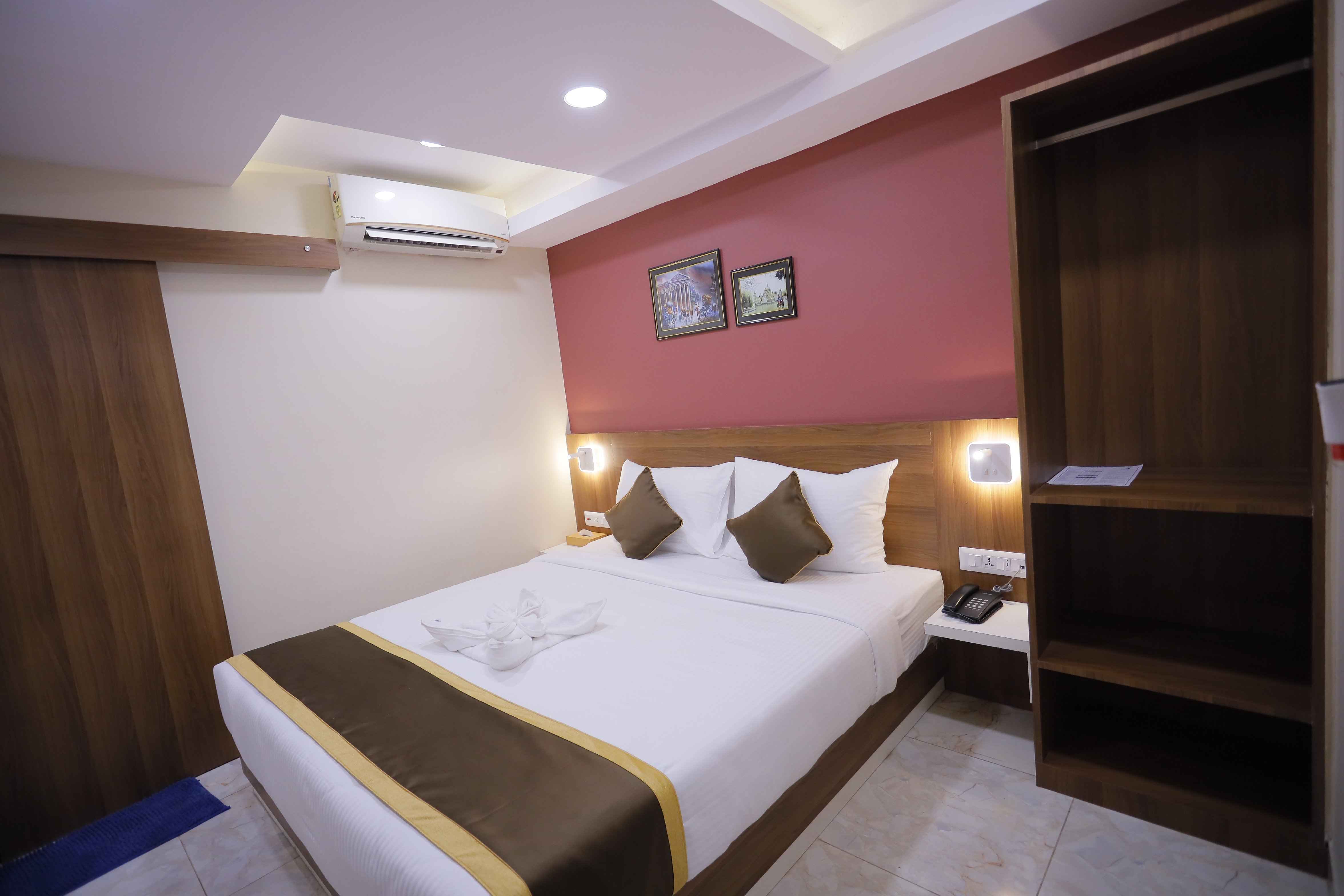 THE AVENUE HOTEL@Ballygunge