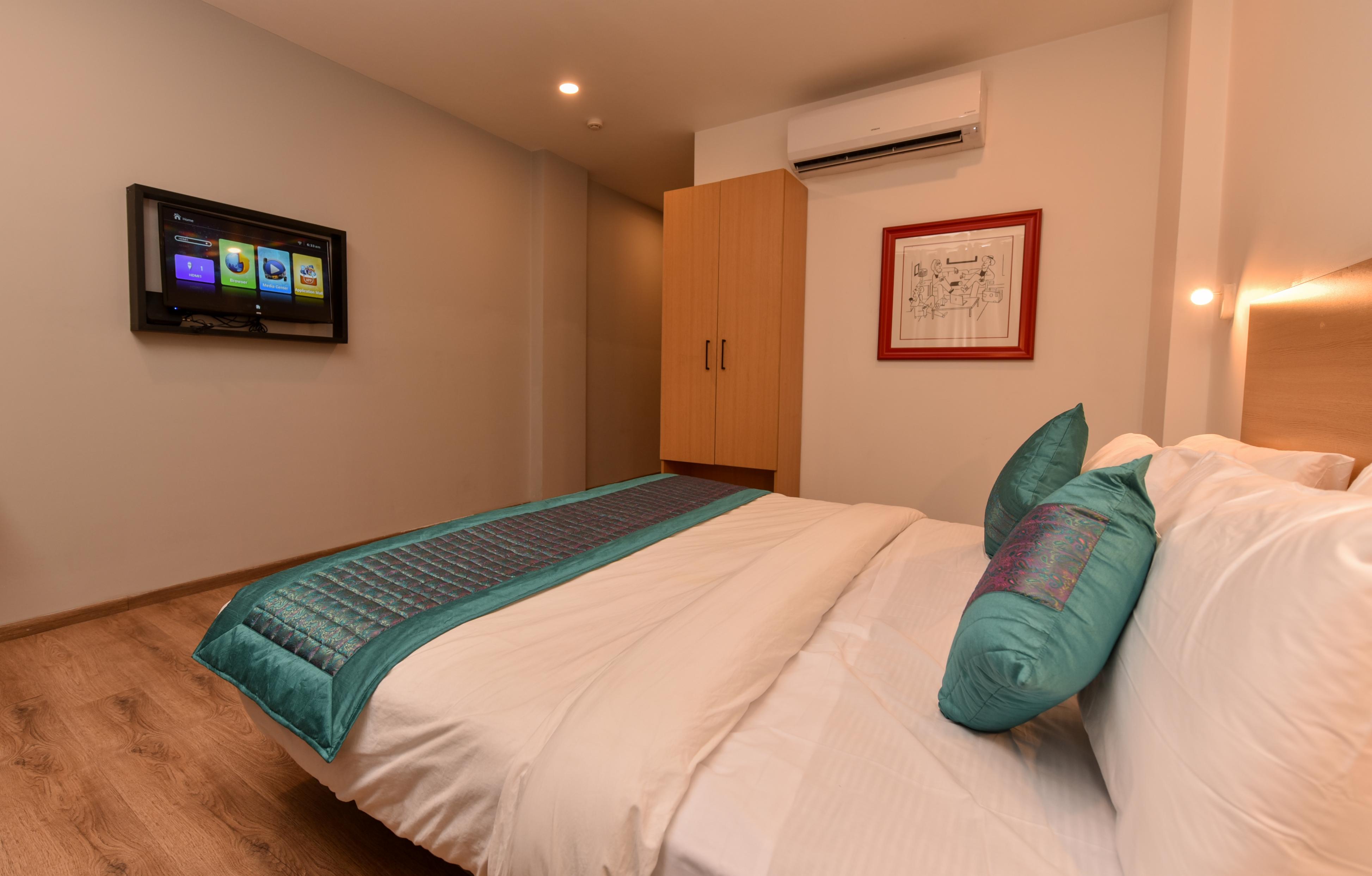 Hotel A4U sector 45 Gurgaon Room Type - Corporate Deluxe Room with Free Wifi & Balcony