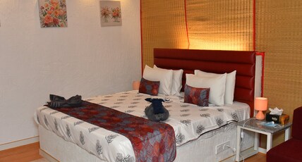 Sarvakaya Room Type - Luxury Indian Cottage