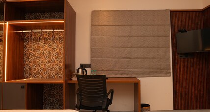 Hotel Sky View Suites Room Type - Premium room with Twin bed