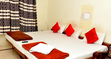 Hotel Shyam Darbar- Infront Jagatpita Shri Brahma Mandir Room Type - Deluxe Triple Bed Room Hotel Shyam Darbar- Infront Jagatpita Shri Brahma Mandir Room Type - Deluxe Triple Bed Room