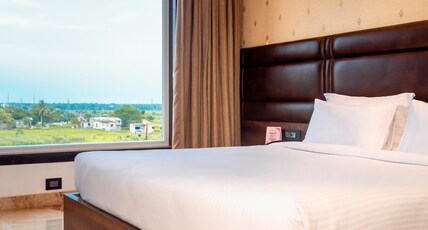 ECONEST HOTEL Room Type - Superior King Room